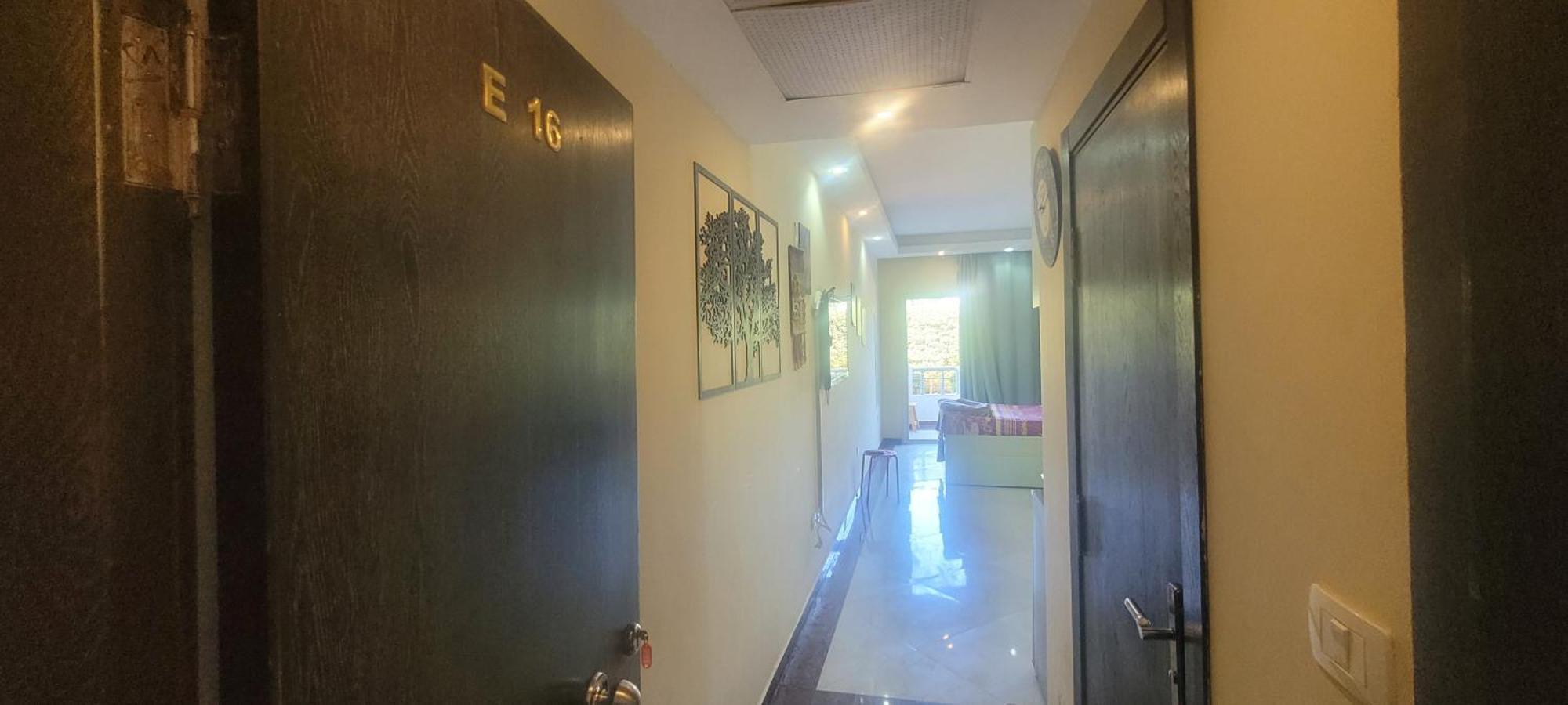 Beachfront Seaview Haven Modern Near Airport Hurghada